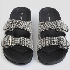 🪩Embellished Sandals (inexpensive version of Madden Girl sandals)